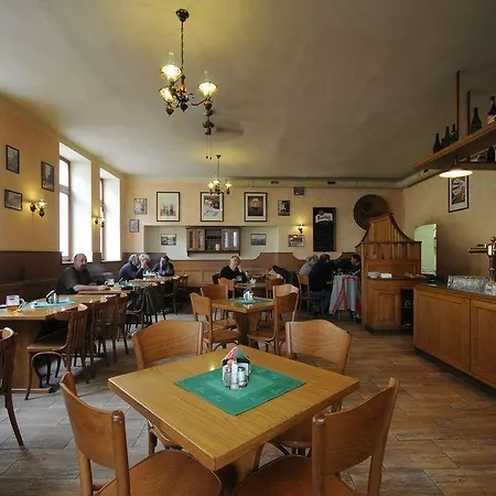 U Tri Sedlaku Guest house